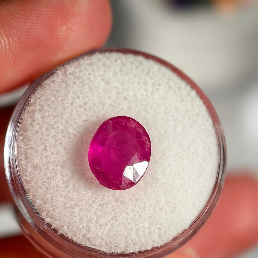 3.40ct Ruby (Glass Filled) Oval Cut Gemstone